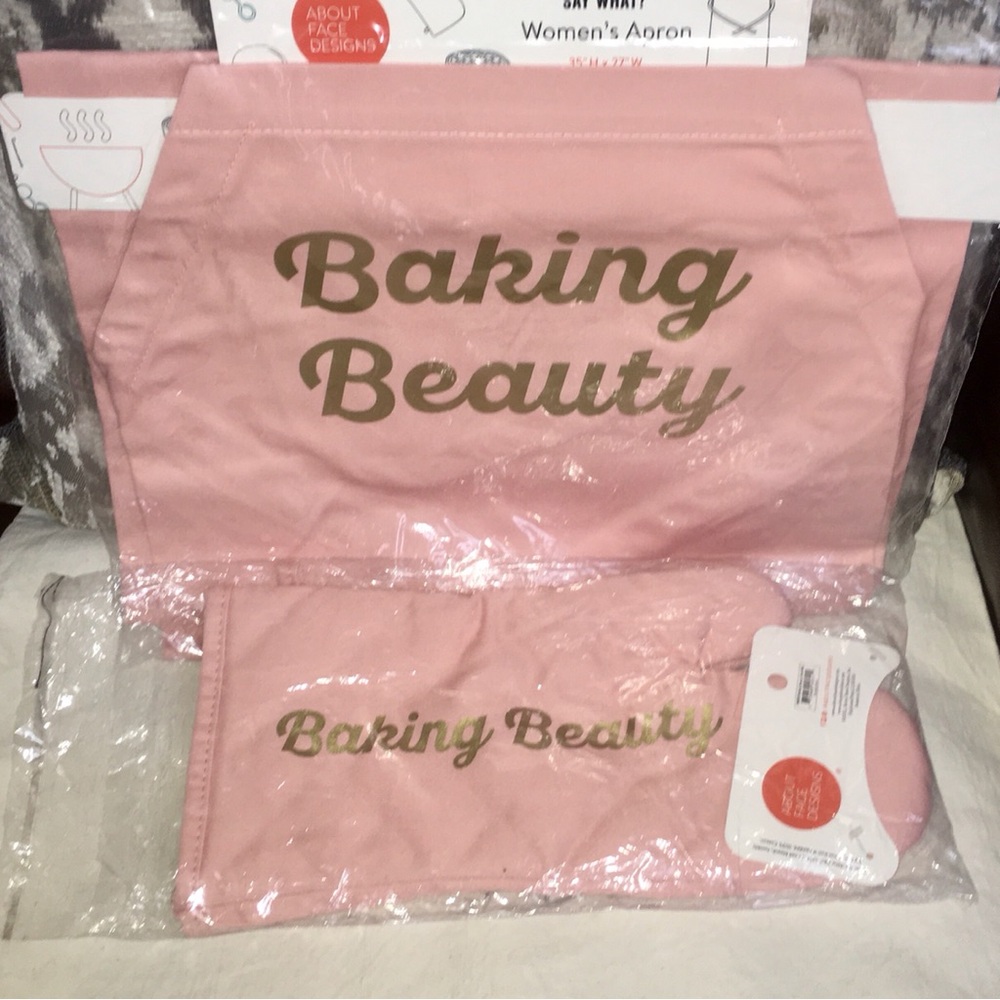 Apron and Mitten: Baking Beauty